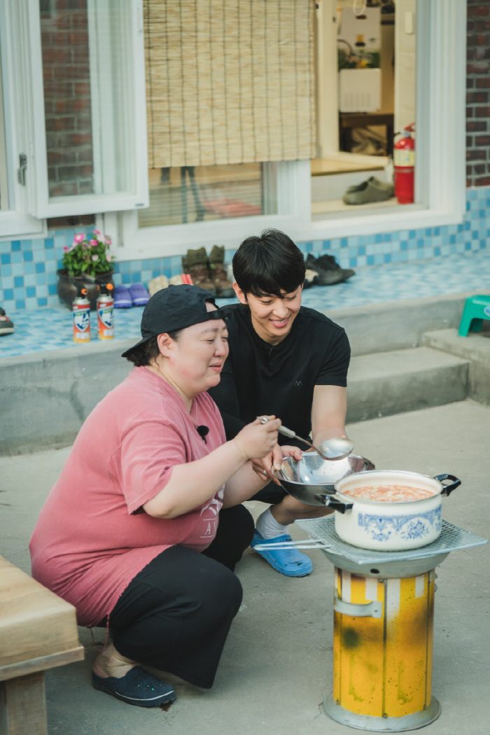덱스, 1%대 위기 '언니네 산지직송2' 출격..시청률 반등할까