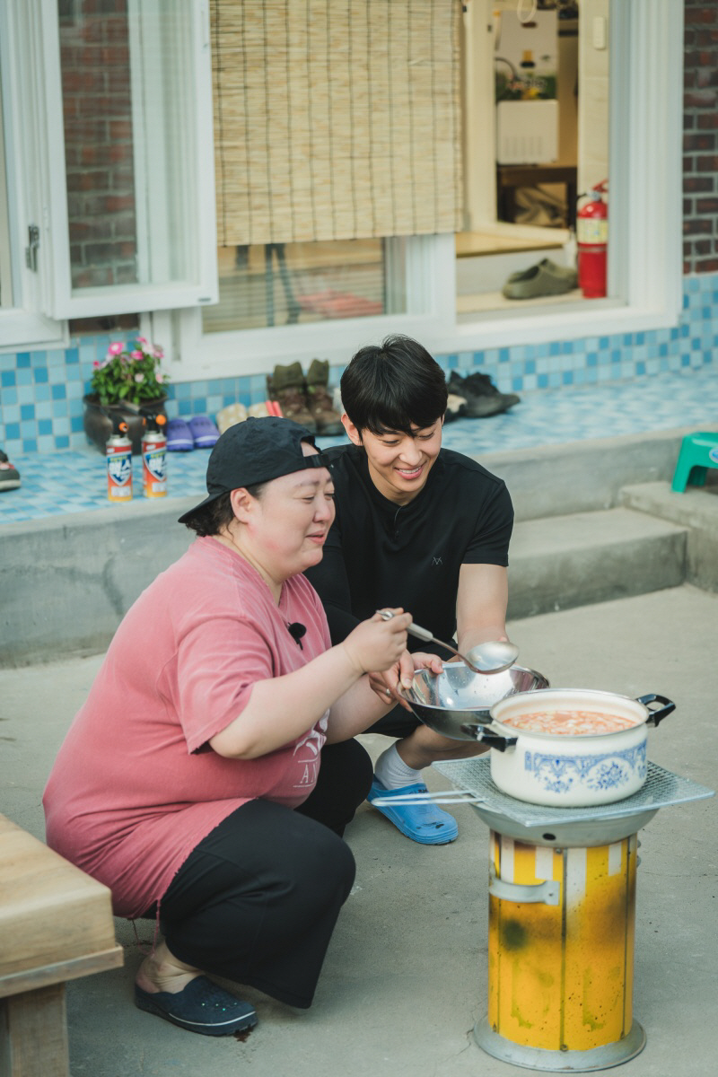 덱스, 1%대 위기 '언니네 산지직송2' 출격..시청률 반등할까