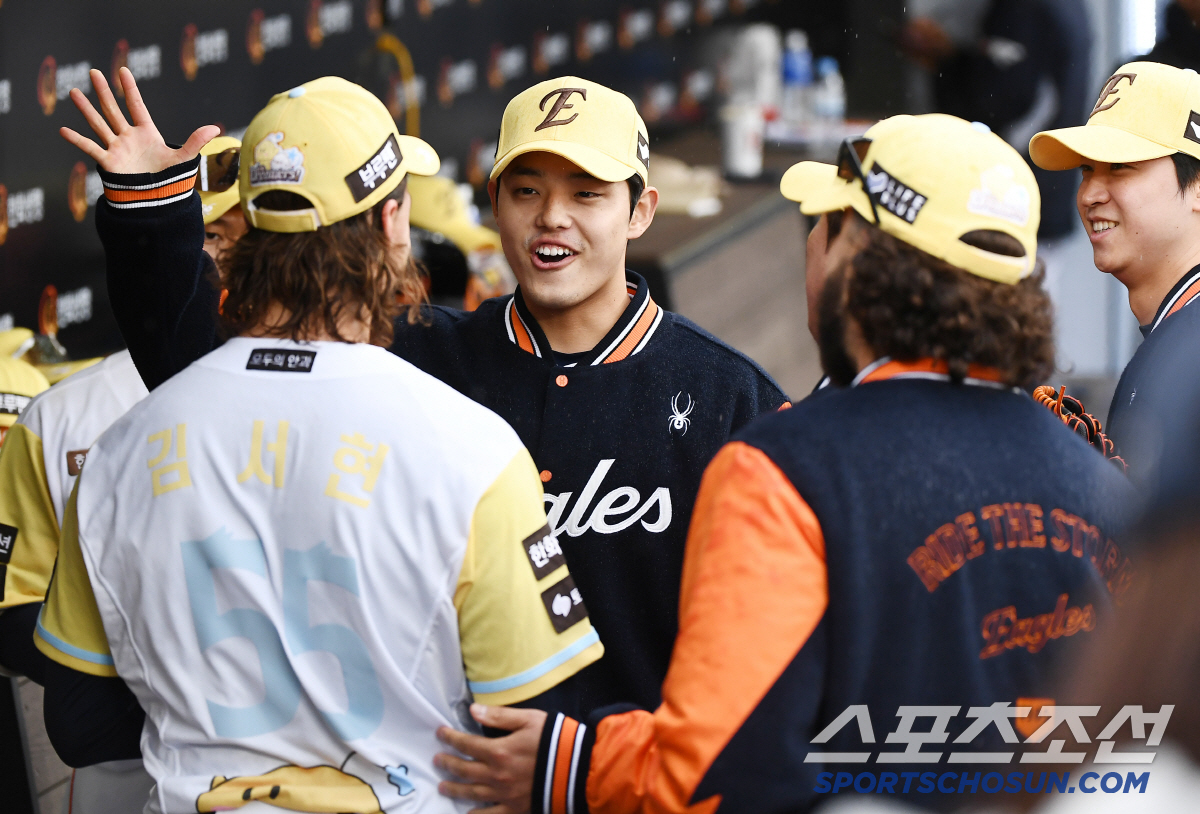 'KT→LG→KIA→삼성' 보통 8연승이 아니다. 희생양은 우승후보 4팀…