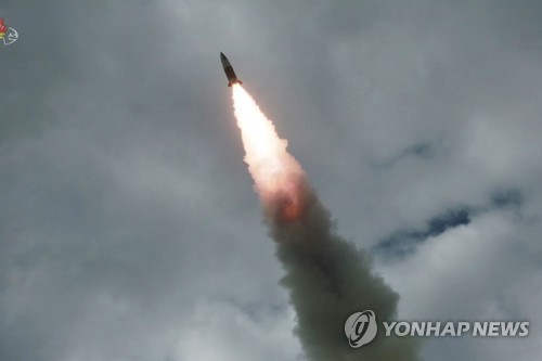 북, 단거리 탄도미사일 발사…대러 수출 겨냥 가능성(종합)