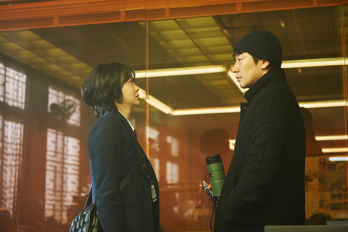 '수리남' 성공 후 '나인 퍼즐'로 돌아온 윤종빈 감독, 이번엔 추리 스…
