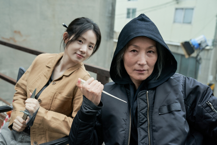 이혜영·김성철→신시아, 이 캐스팅의 축복이 끝이 없네 ('파과')