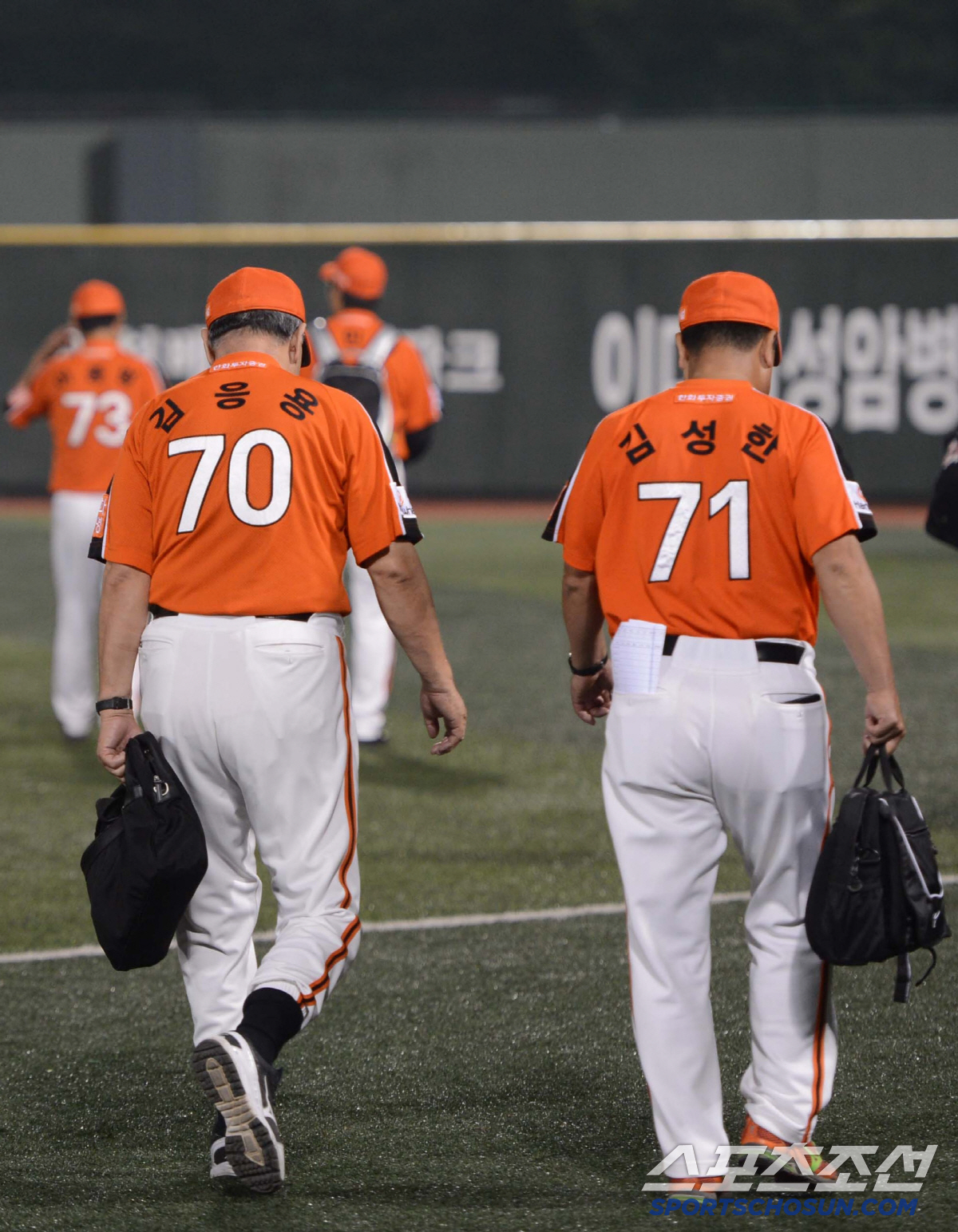 이범호→금동 보살→신구장 9연승, 서글펐던 "한화라서 행복합니다"가 진짜…