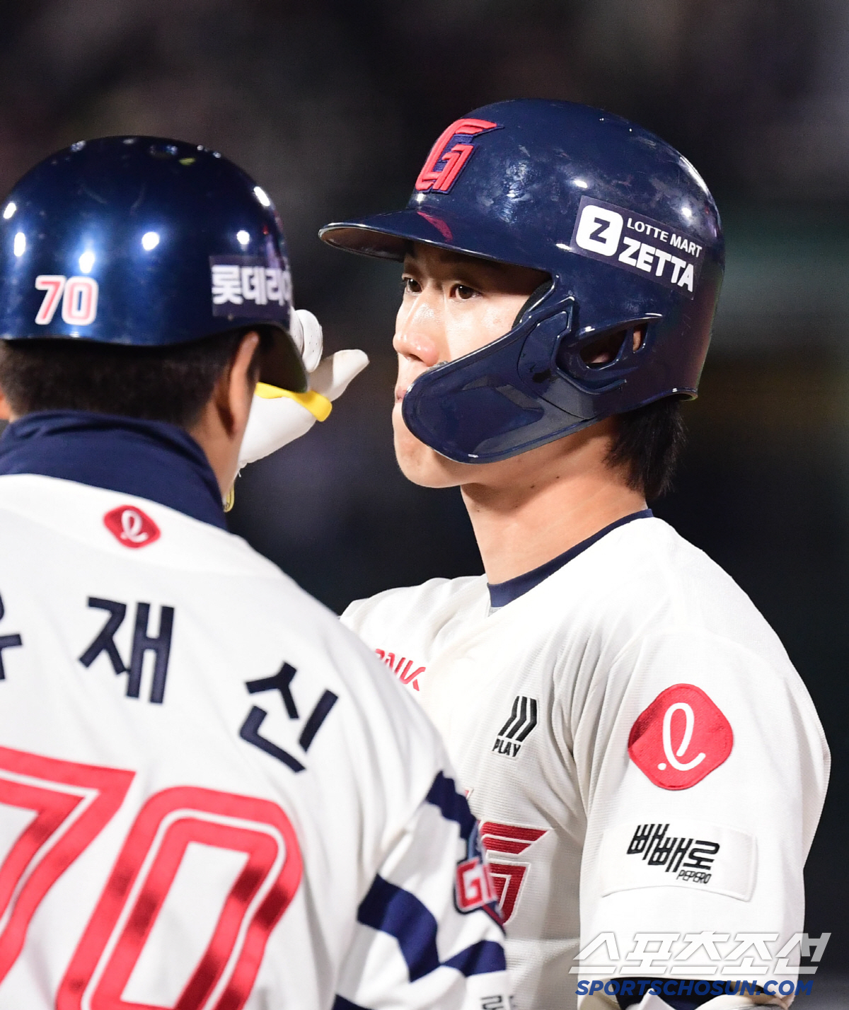 "안과 검진 이상 無" 타격 1위 롯데 트레이드 복덩이 돌아온다, 충격 …