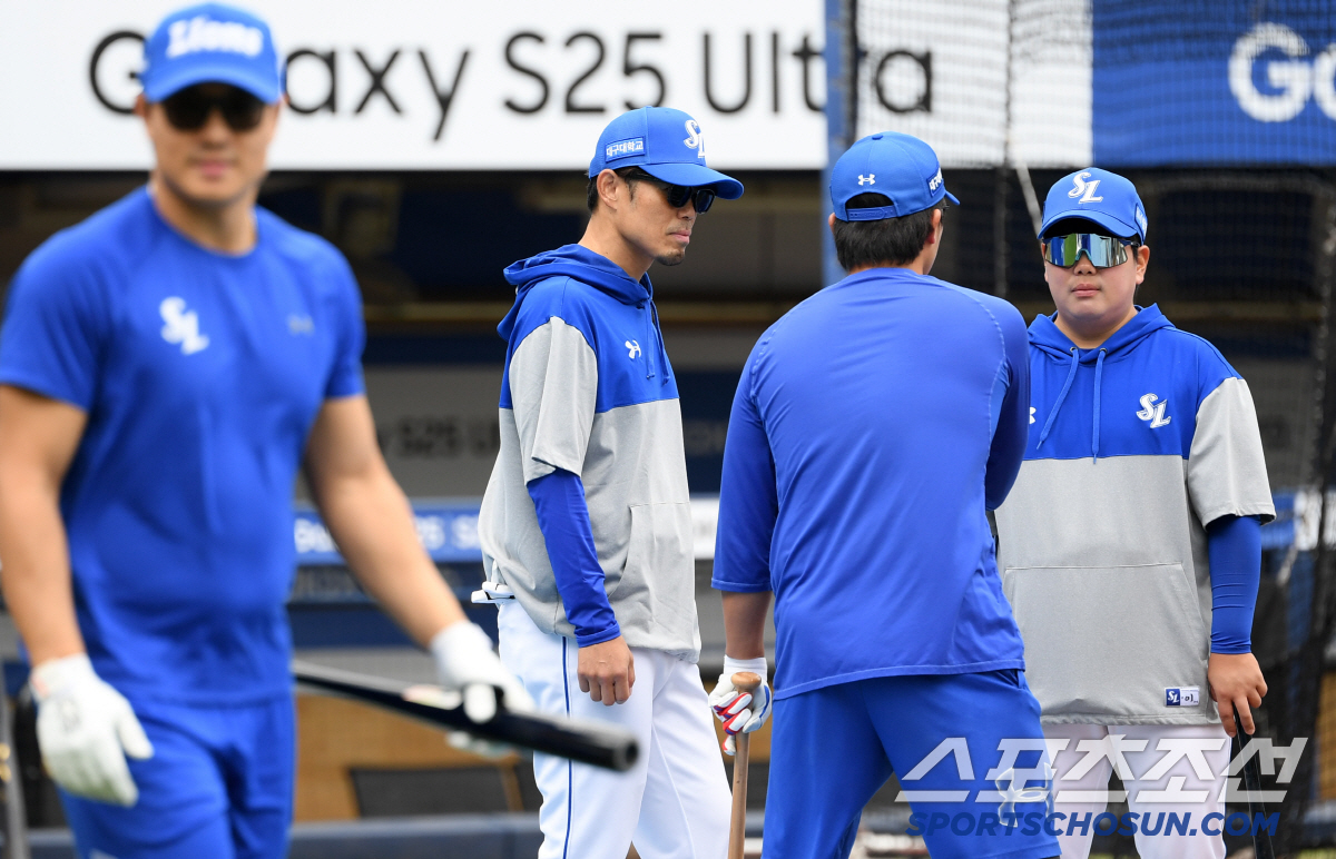 '라이온즈 합류' 전 라쿠텐 감독 이마에...첫날부터 족집게 과외[대구 …