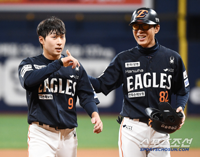이상혁 주루미스 → 김경문 감독은 안 혼냈다 "주눅들게 할 필요 없어"