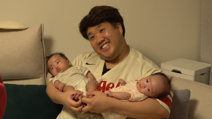 국내 최초 자연임신 ‘다섯 쌍둥이’ 출산 “1kg 미만으로 태어나” (인…