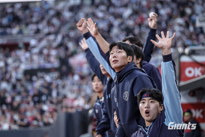 "오늘만 같아라" 155㎞ 쾅쾅! 외인 빈자리 채운 22세 괴물의 귀환 …