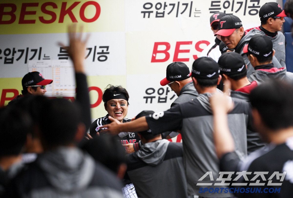 '박해민도 놀란 박동원의 질주' 더블헤더 포함 3경기 27이닝 소화한 포…