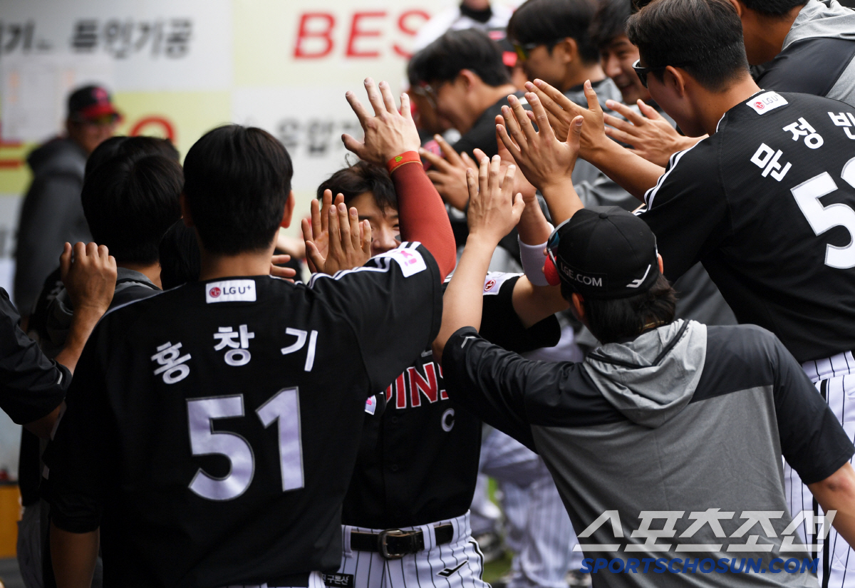 '박해민도 놀란 박동원의 질주' 더블헤더 포함 3경기 27이닝 소화한 포…