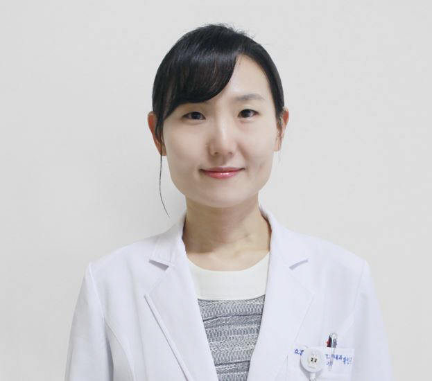 폐 건강 위한 첫걸음 '금연'… "35~44세 때 끊으면 수명 9년 연장…
