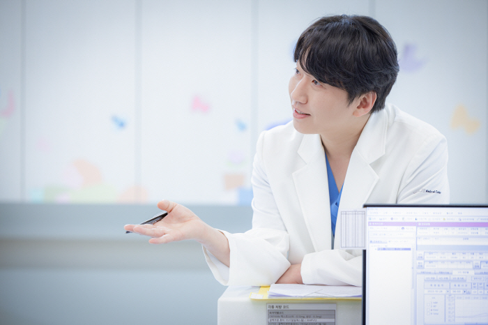 '강강약약 리더십' 약자엔 따뜻→불의는 못참는 류재휘 교수..저 배우 누…
