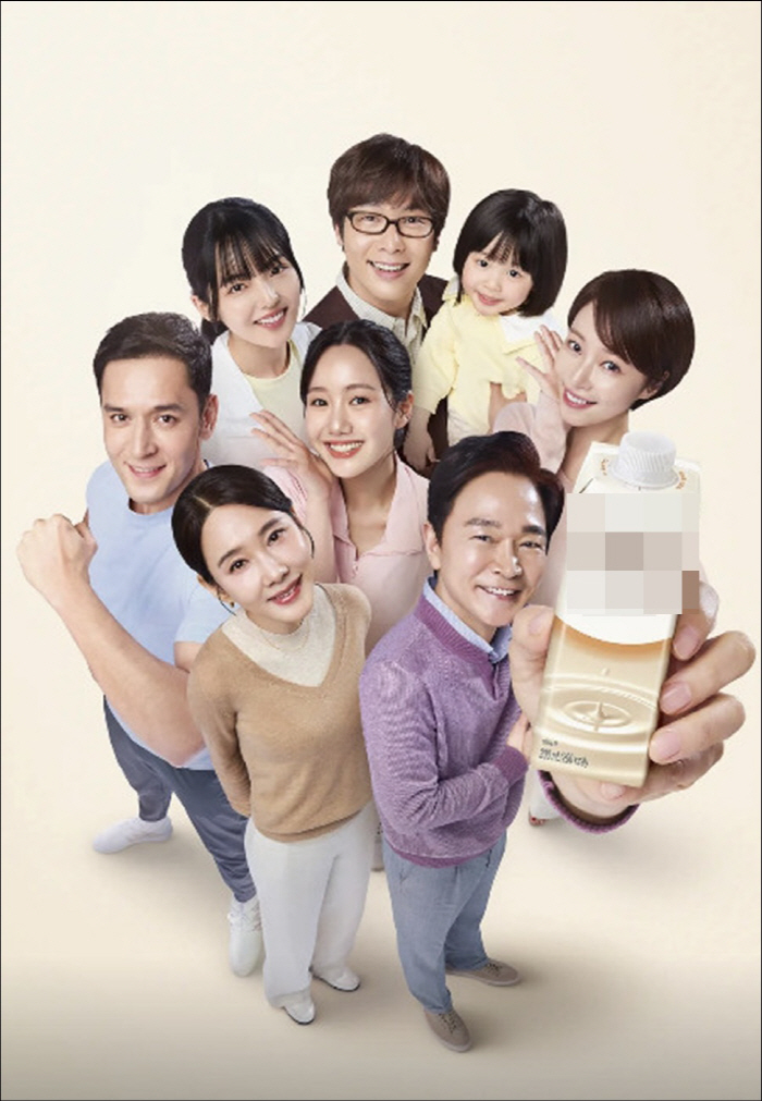 황정음♥최다니엘, 딸 낳았다…15년 만에 다시 만난 '지뚫킥' 가족