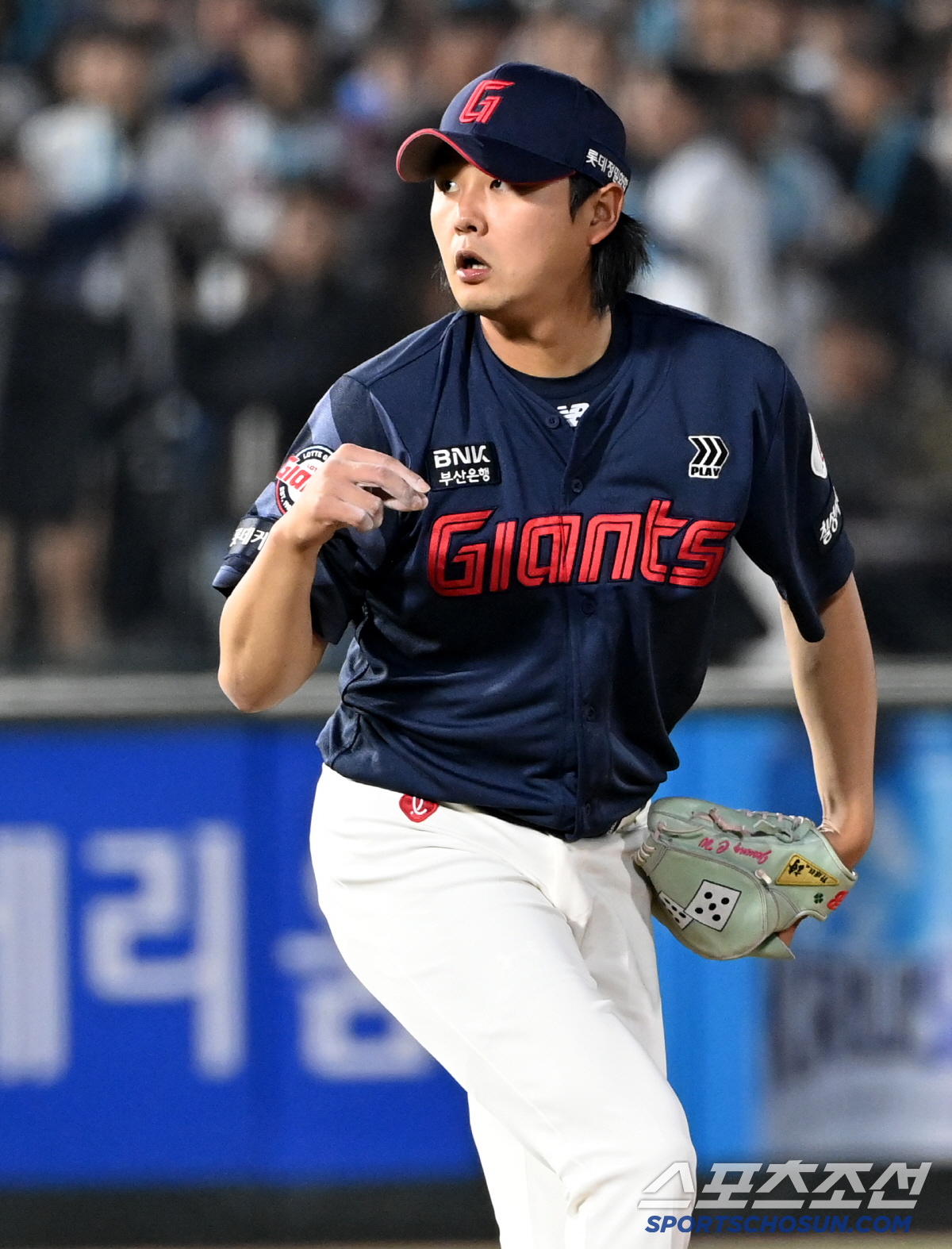 4위와 4경기반 차! 부산갈매기의 아슬아슬 '줄타기'  → 어느덧 3강?…