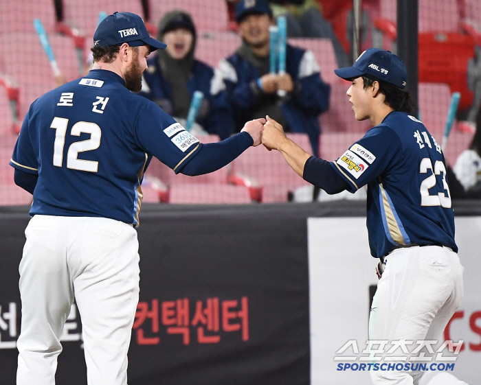 "방출 되고 험난한 생활해서"…네가 4할 타자라니, 왜 감독은 기특해 했…