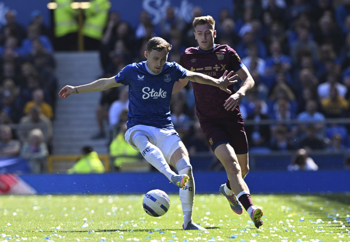 쿠냐랑 같이 맨유 갈래! '거물 스트라이커' 여름 이적 탄력 받는다…'바…