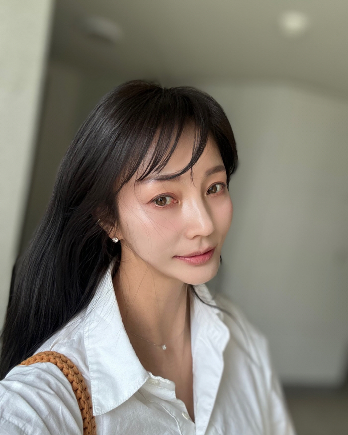 안혜경, 곧 50대인데 충격 비주얼…결혼 후 몰라보게 달라졌네