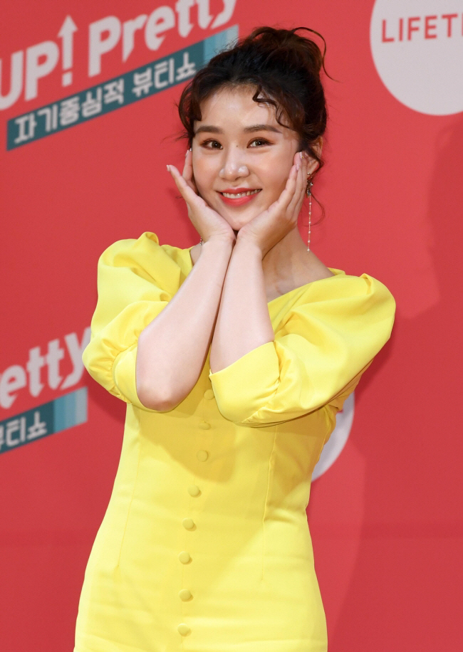 차오루, 中서 대박 터졌다 "매출 10억, 재산? 먹고 싶은거 다 살 정…