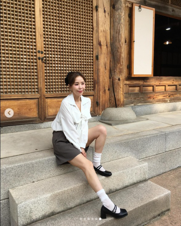 신지, '눈 성형' 고백 부담이었나…"여러모로 살짝 피곤"