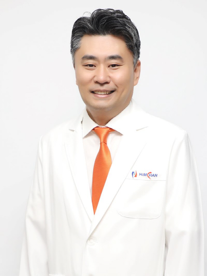 힘찬병원, 국내 최초 '마코로봇 고관절 인공관절수술' SCIE급 논문 발…