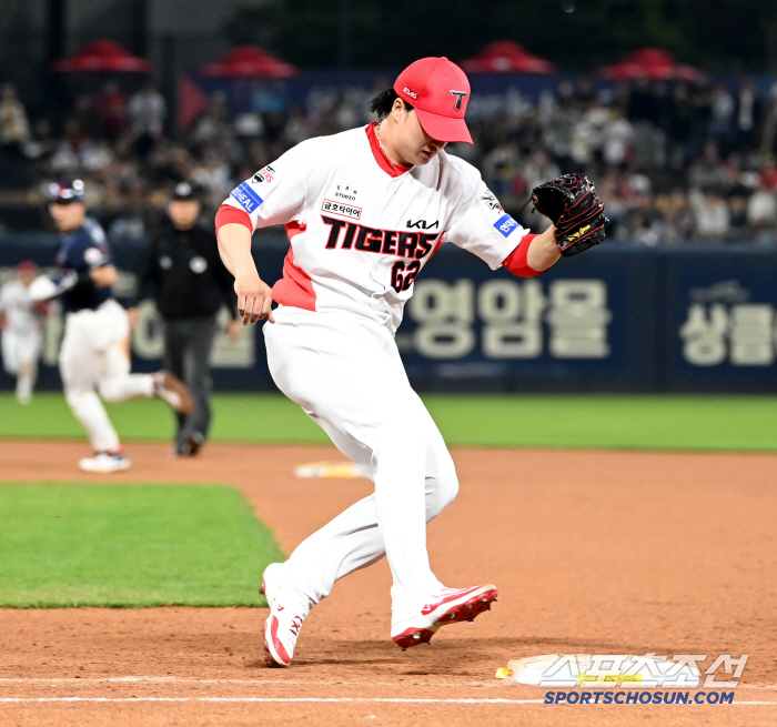 변우혁 슈퍼캐치! 롯데 맹추격 순간 펼쳐진 다이빙 신공, 2사 만루 위기…