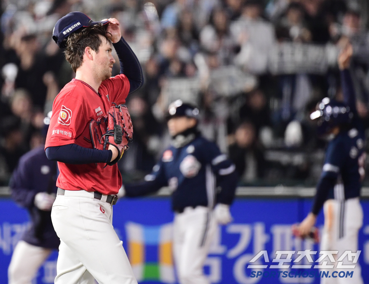 '퇴출 1호'가 될줄이야…영광 또는 새드엔딩? 4년차 외인과의 작별, 가…