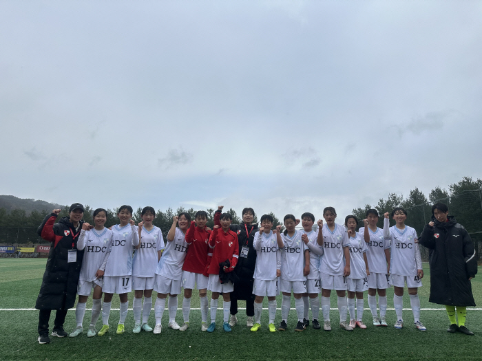 부산아이파크 U-15 남녀유스팀, 축구종목 최초 소년체전 동반 출전…U-…