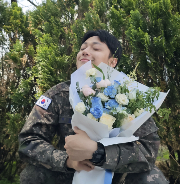 '임지연♥' 이도현, 장문의 전역소감 "후회 없이 군생활..좋은 작품으로…
