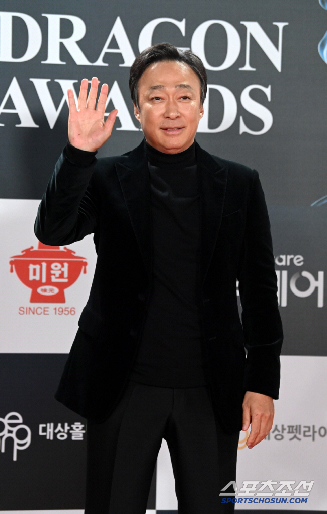 [공식] 이성민, HB엔터와 전속계약 체결…열일 행보 이어간다