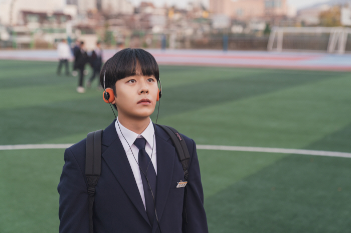 주먹 쥐고 싸움 본능 장착..'ONE' 이정하 "학원 액션, 꼭 하고 싶…