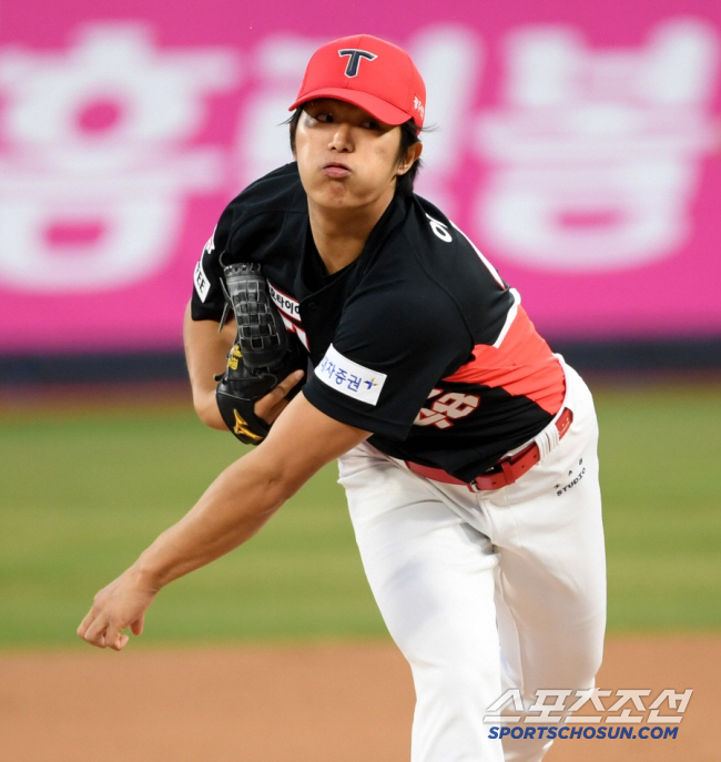 "툭툭 던지는데 146㎞" 토미존 수술 완벽 극복, KIA 천군만마 좌완…