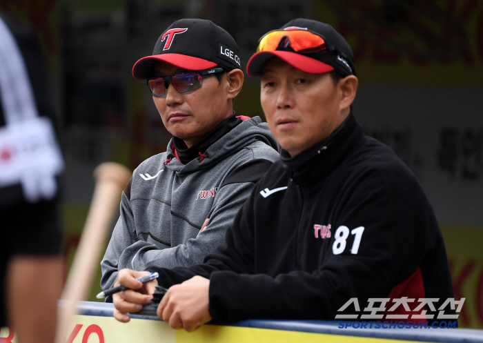 '설마 문책성?' 홍창기와 충돌한 김민수 하루만에 2군행. 염갈량 오해 …
