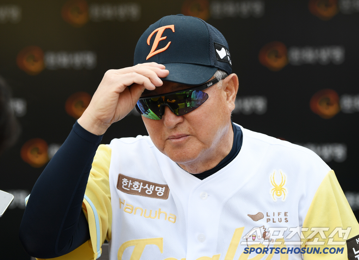 9회말 2사 동점 홈런 쳤지만…닿지 못한 13연승 "야구가 참 묘하네요"