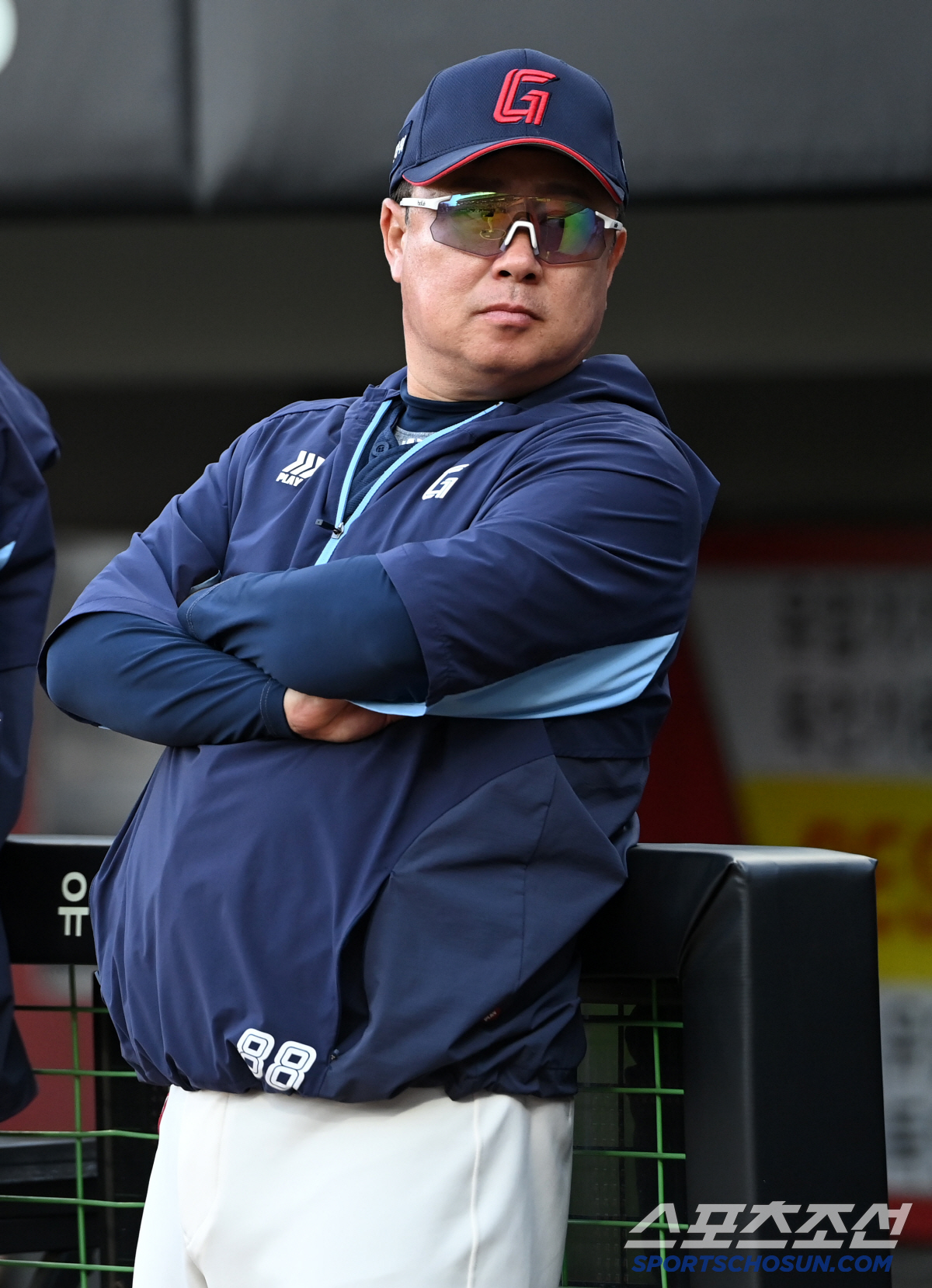 "韓 올 선수 중 제일 괜찮아"…159㎞ 광속구 긴급 영입, 명장은 어떻…