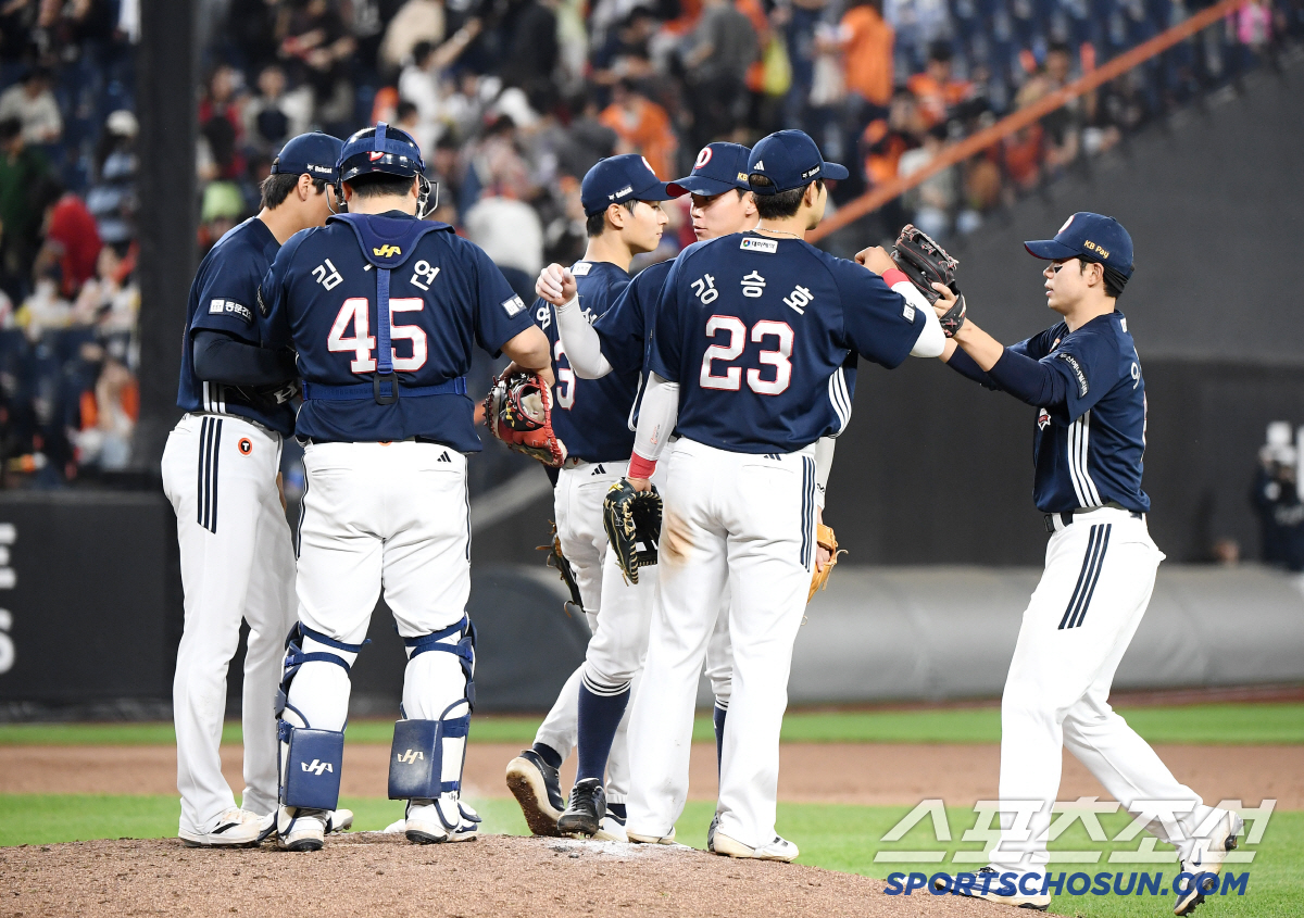 아찔했던 '로그 아웃'…42세 최고참부터 20세 절치부심 마무리까지 하나…