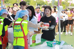 '수육런'이 돌아왔다…제19회 금천구육상연맹회장배 금천사랑 마라톤대회 개최
