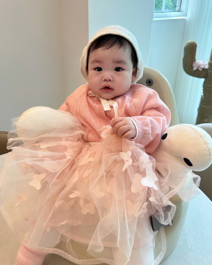 박수홍♥김다예, 딸이 복덩이네...또 기쁜일 생겼다 "선물 계속 보내주셔…