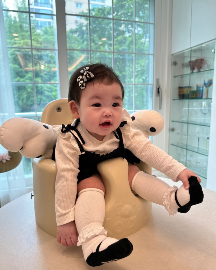 박수홍♥김다예, 딸이 복덩이네...또 기쁜일 생겼다 "선물 계속 보내주셔…