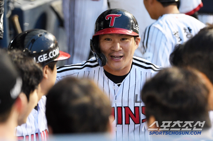 [포토] 투런포 오지환 '가자'