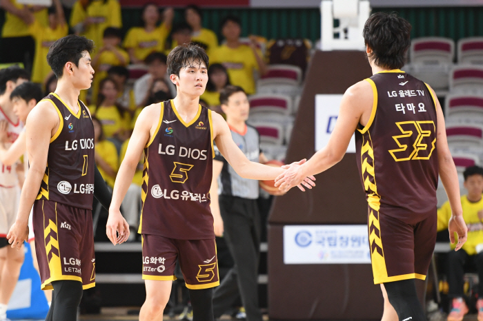 3연패 뒤 3연승 '시리즈는 원점' 서울 SK 미친 뒷심…'매진' 7차전…