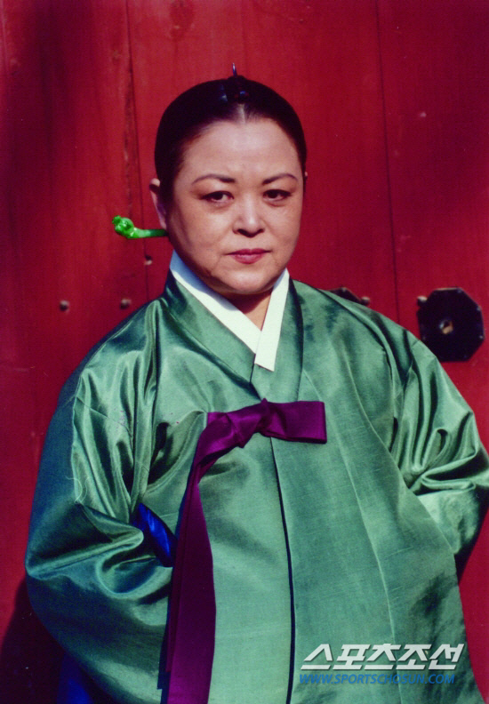 故 배우 박주아, 의료사고 사망 의혹에 유족들 장례 거부까지...눈물의 14주기