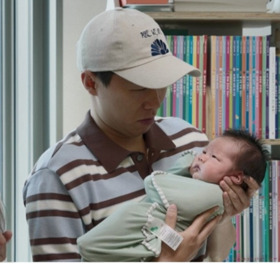 양세형, 생후 3주 아기 안고 깜짝 고백 