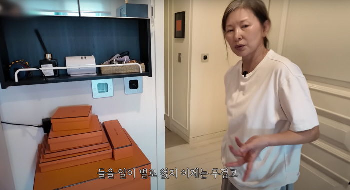 '65세' 이미숙, 에르메스 명품백 수두룩한데..