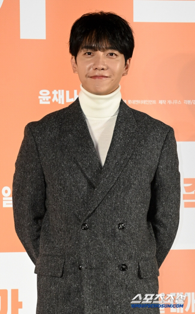처가 손절한 이승기, 장인은 140억 챙겼다…13명 무더기 기소 [공식]