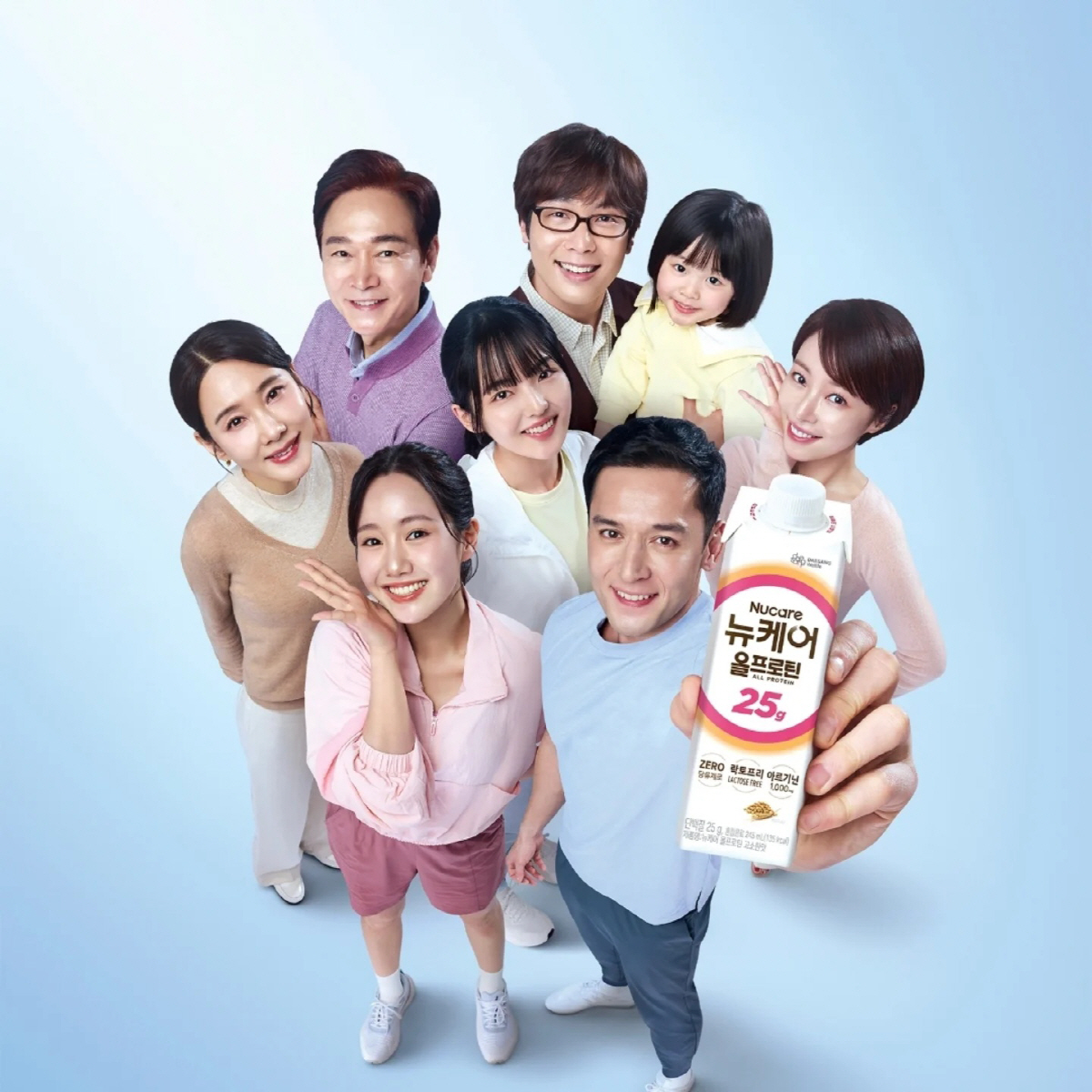 황정음, '지붕킥 소중해'라더니…15년만 재회에 '43억 횡령' 찬물[S…