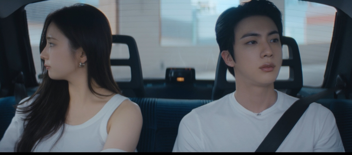 BTS 진, 신세경과 어색했는데…결국 재회한 MV, 감정선 화제