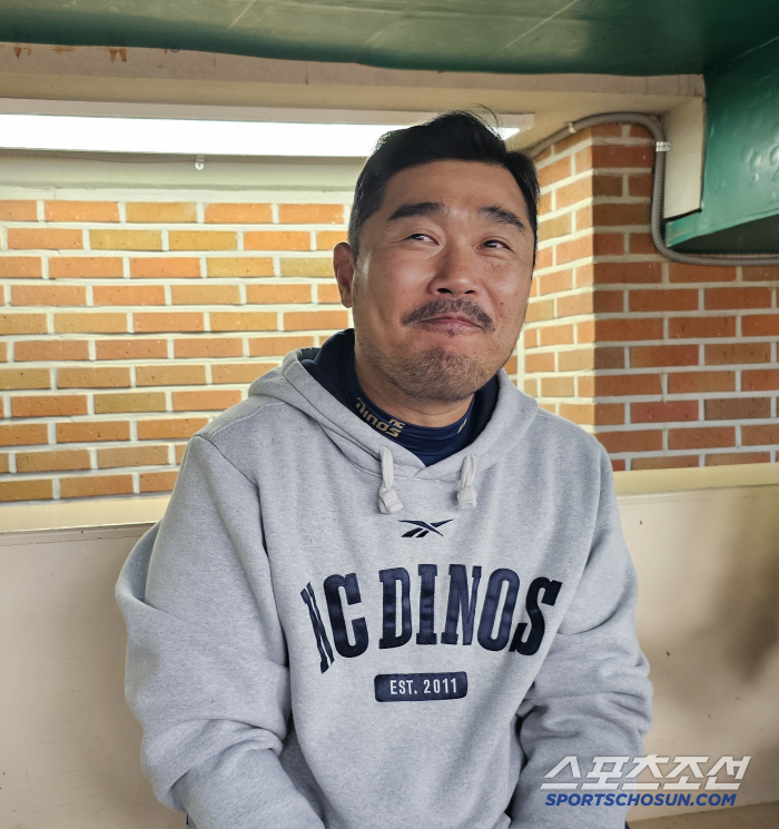 '연고이전' 떠올렸던 허구연 총재, 'NC 새 보금자리' 마련한 김두겸 …