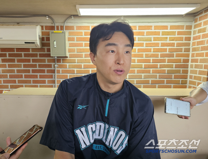 "원정길에 지쳤다고? 프로가 그런 변명을 하나" 2554안타 레전드의 품…