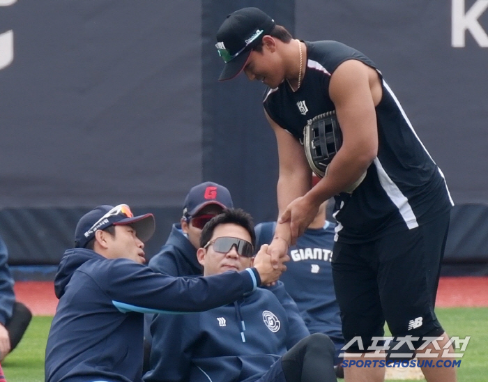 14경기-20안타-6홈런 '힘'현민의 '눈'에 주목한 이강철 감독 "눈이…