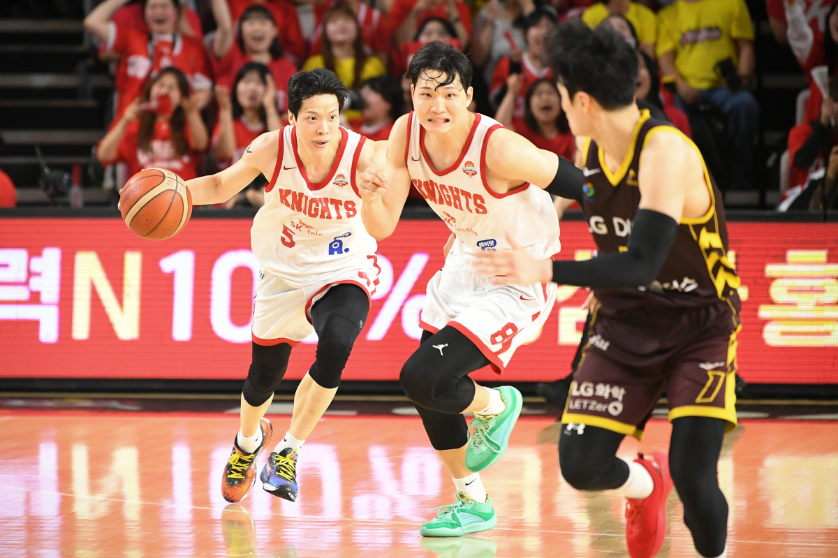 0% 외나무다리 혈투! 우승저주 LG vs 챔프전 새역사 SK. 7차전 …